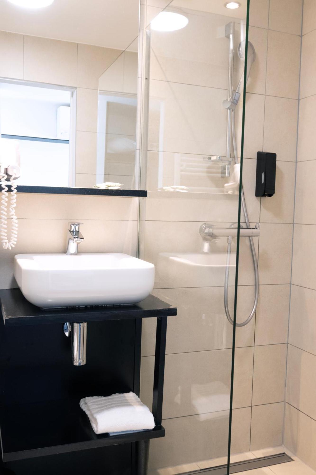 Tweepersoonskamer met 2 Aparte Bedden